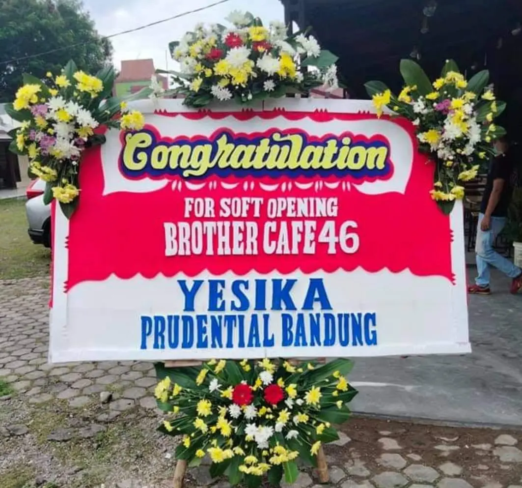  Terima Pesanan Bunga Karangan Congratulations  di Cilebak Kuningan Jawa Barat